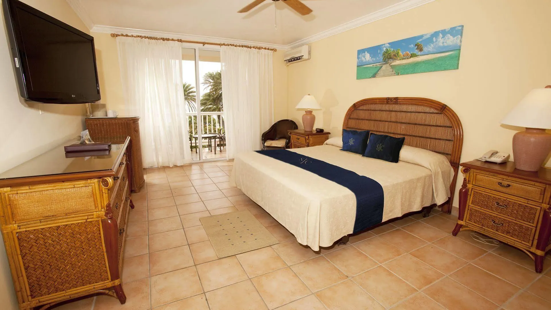 St. James'S Club Resort Mamora Bay